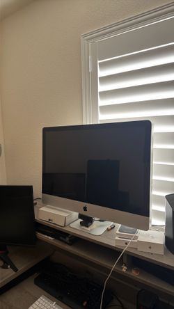 MOVING ! iMac desktop (MAKE AN OFFER)