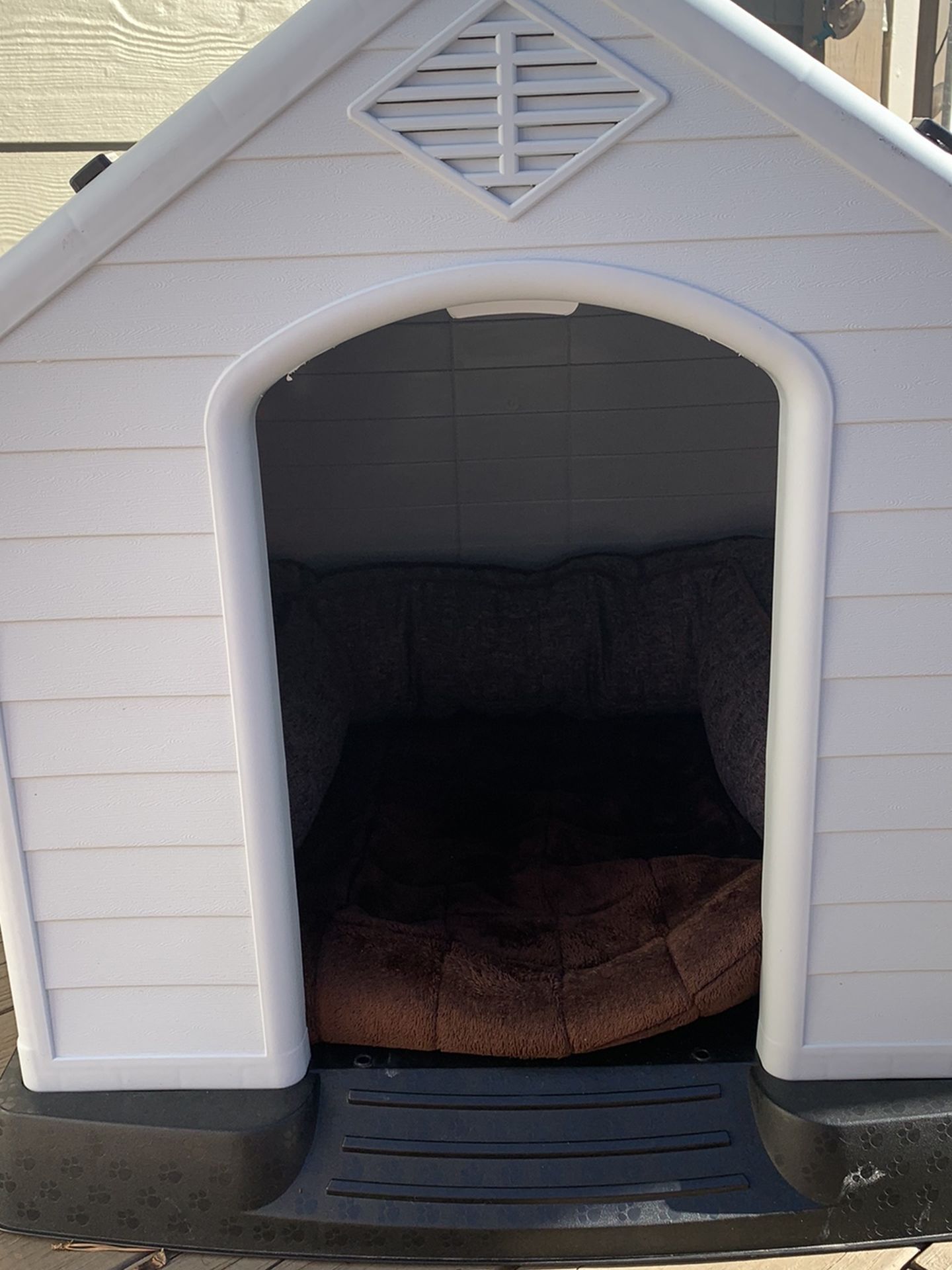 Dog House