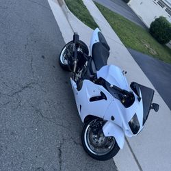 2005 ZX12R