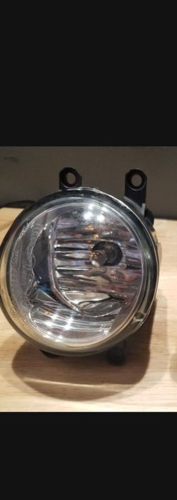 Tacoma OEM Fog Ligths 2018 LF ONLY DRIVER SIDE