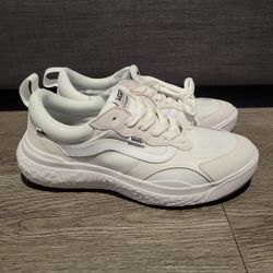 Men's Crosspath MTE Vans - Size 10.5