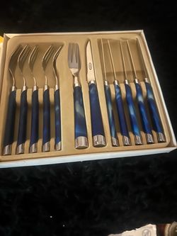 Dessert fork and knife set