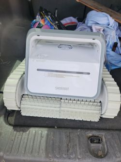 Cordless Pool Cleaner