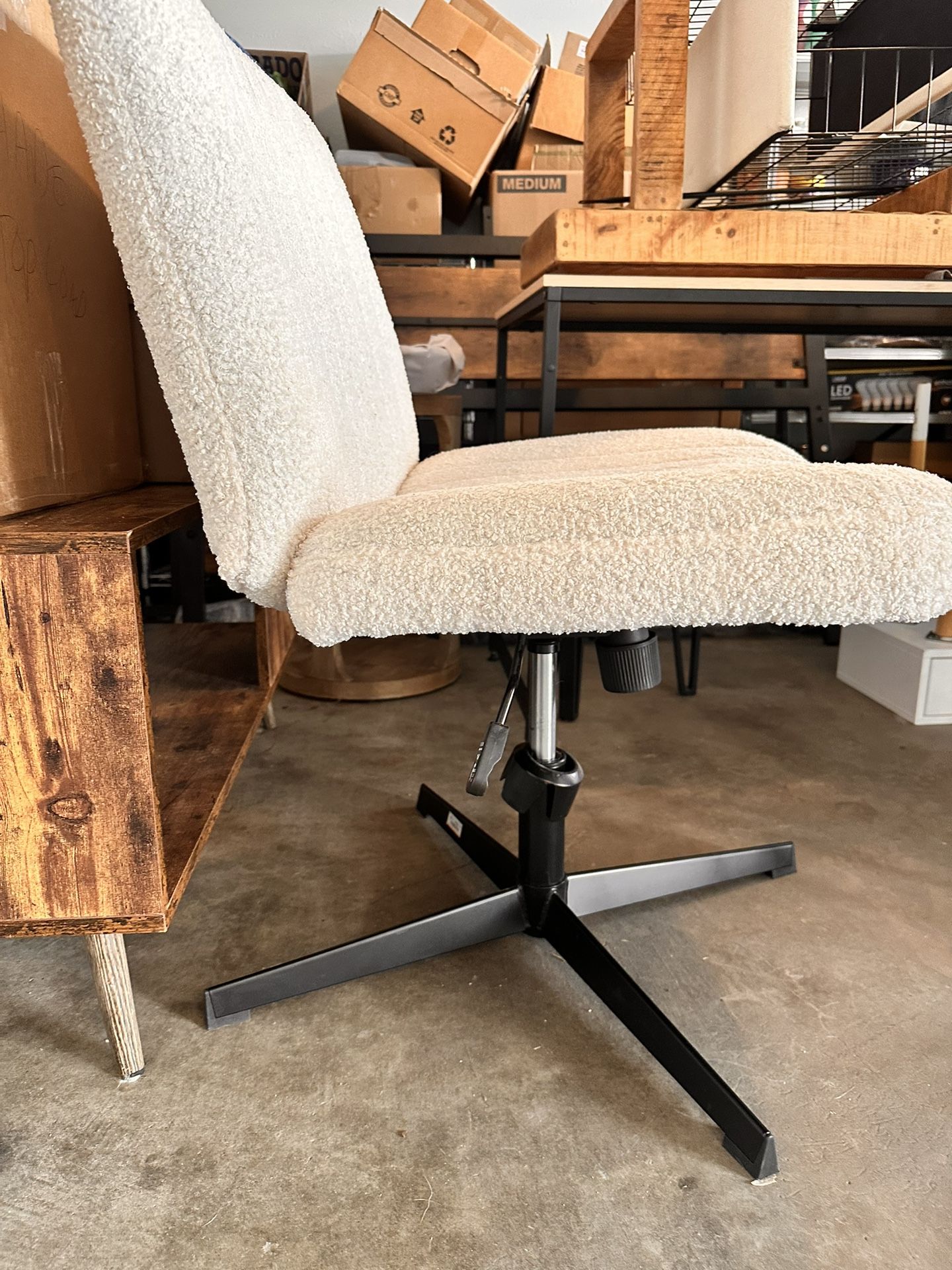 Wide Swivel Office Chair