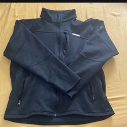 Under Armour Fleece Sweater Jacket. No Hoodie. For Men Size Is LARGE. Pick Up Only On Torrance 90505 