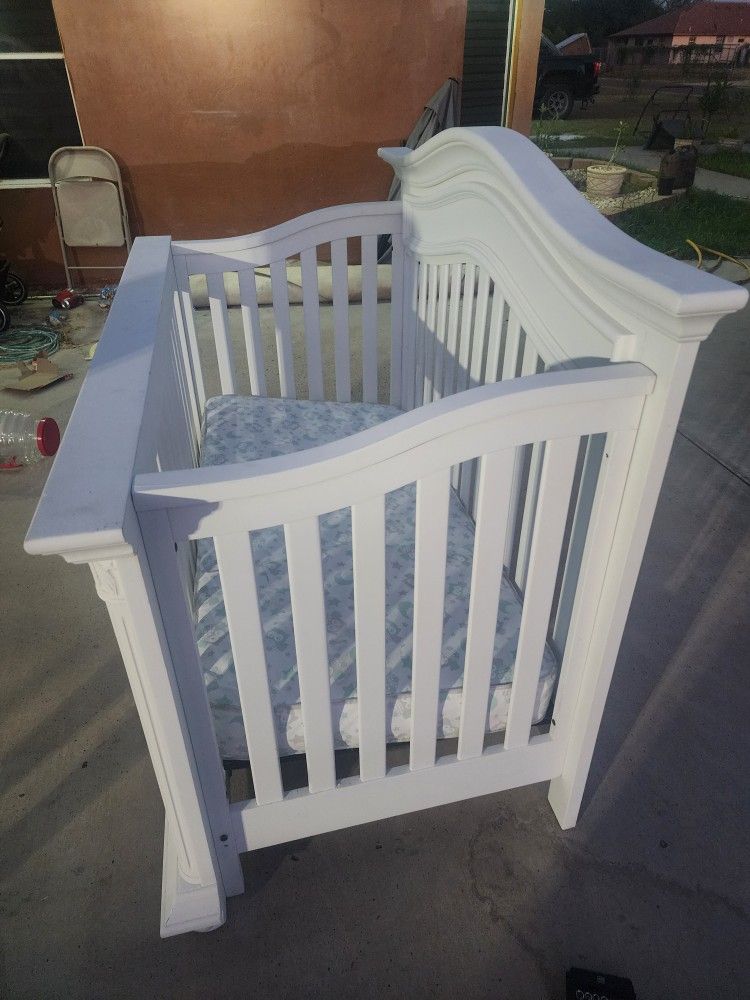 Solid Crib