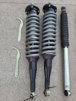 2007 and up Toyota Tundra Pro Comp suspension