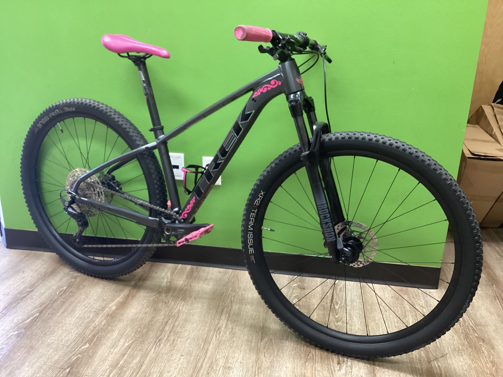 Trek Xcaliber Shimano Deore 12 Speed XS 29er Mountain bike