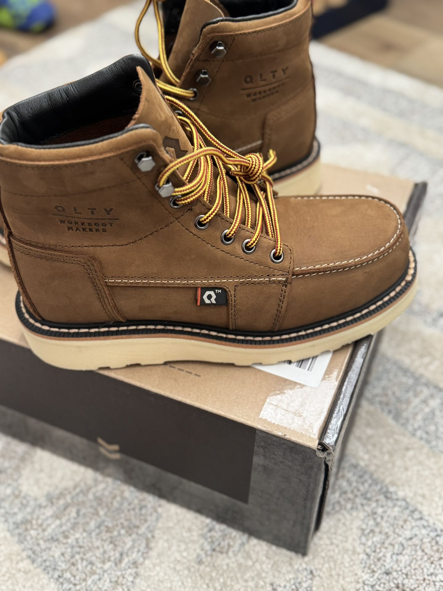 Qlty Mens Work Boots Brown/tan Leather Sz 8 Steel Toe