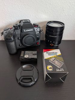 Panasonic Lumix GH6 + 12-60mm Lens