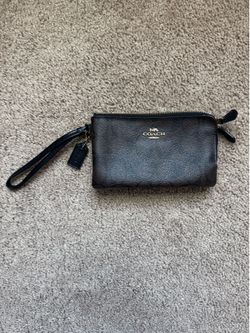 AUTHENTIC COACH