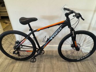 Trek Marlin 29er Disc Brakes New Tires