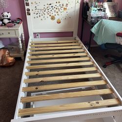 Headboard 
