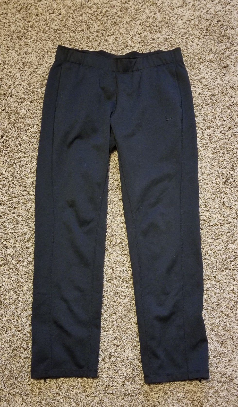 Nike Therma-Fit womens
