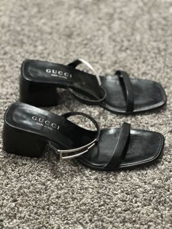 GUCCI STRAP WOMEN SANDALS BLACK LEATHER PLATE GLOSSY  Size 5.5