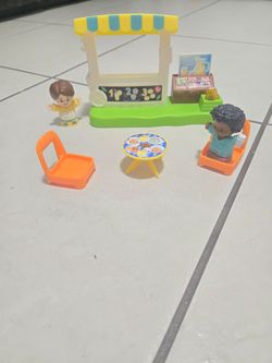 Fisher-Price Little People lemonade stand