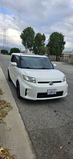 2014 Scion xB pearl white  Hatchback