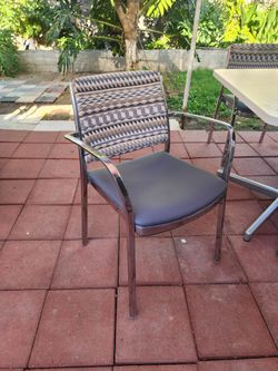 Dining table & four Krug chairs
