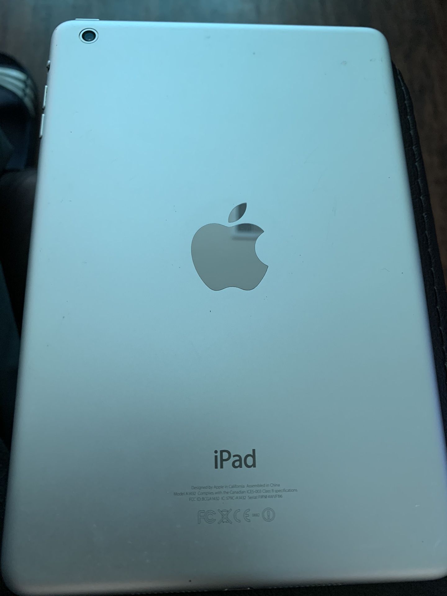 First gen iPad mini 16g