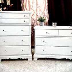 Beautiful Refinished Bassett Dresser Set with option to add nightstand 32 x 18 x 44 and 43 x 18 x 31