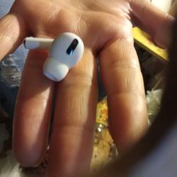 Apple Headphone Left Side Only 