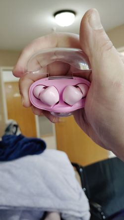 Hello kitty blue tooth ear buds