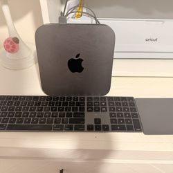 Mac Mini 2018 Bundle - Computer, Magic Keyboard & Mouse - Space Gray