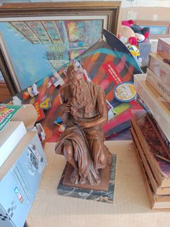 Statue
