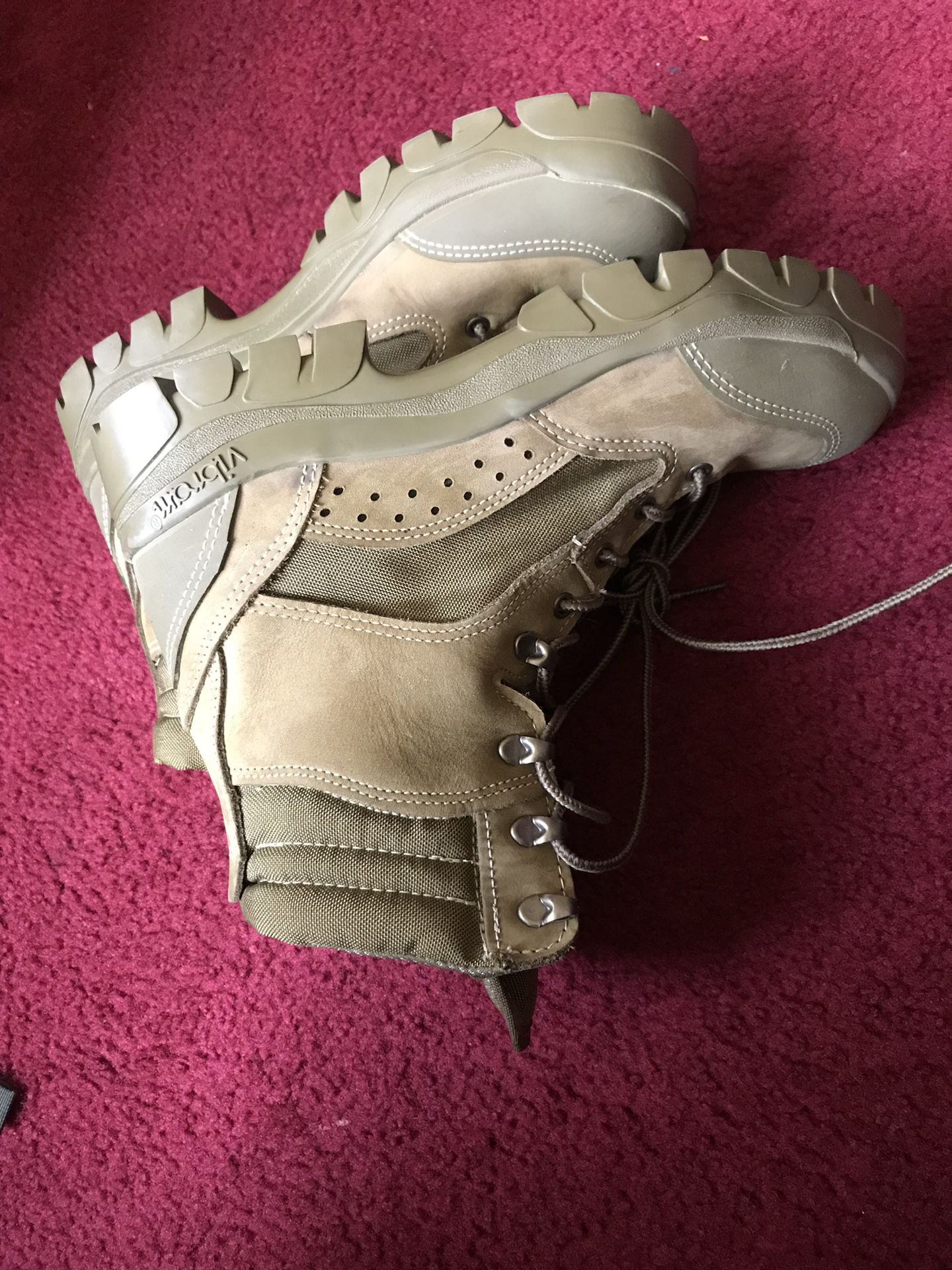 Army boots new size 8.5 or 9