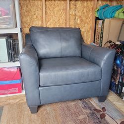 Single Couch 