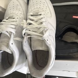 Supreme Af1 both sz 11