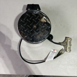 Diamond Plate Hanging Recoil Power Extension 