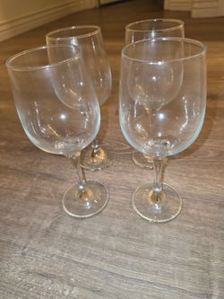 4 free wine glass