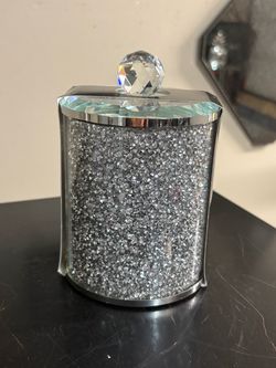 Beautiful Crystal Glass with Crushed Diamonds Storage Container 6โ NEW