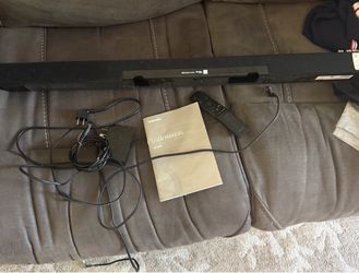 Sound bar with subwoofer