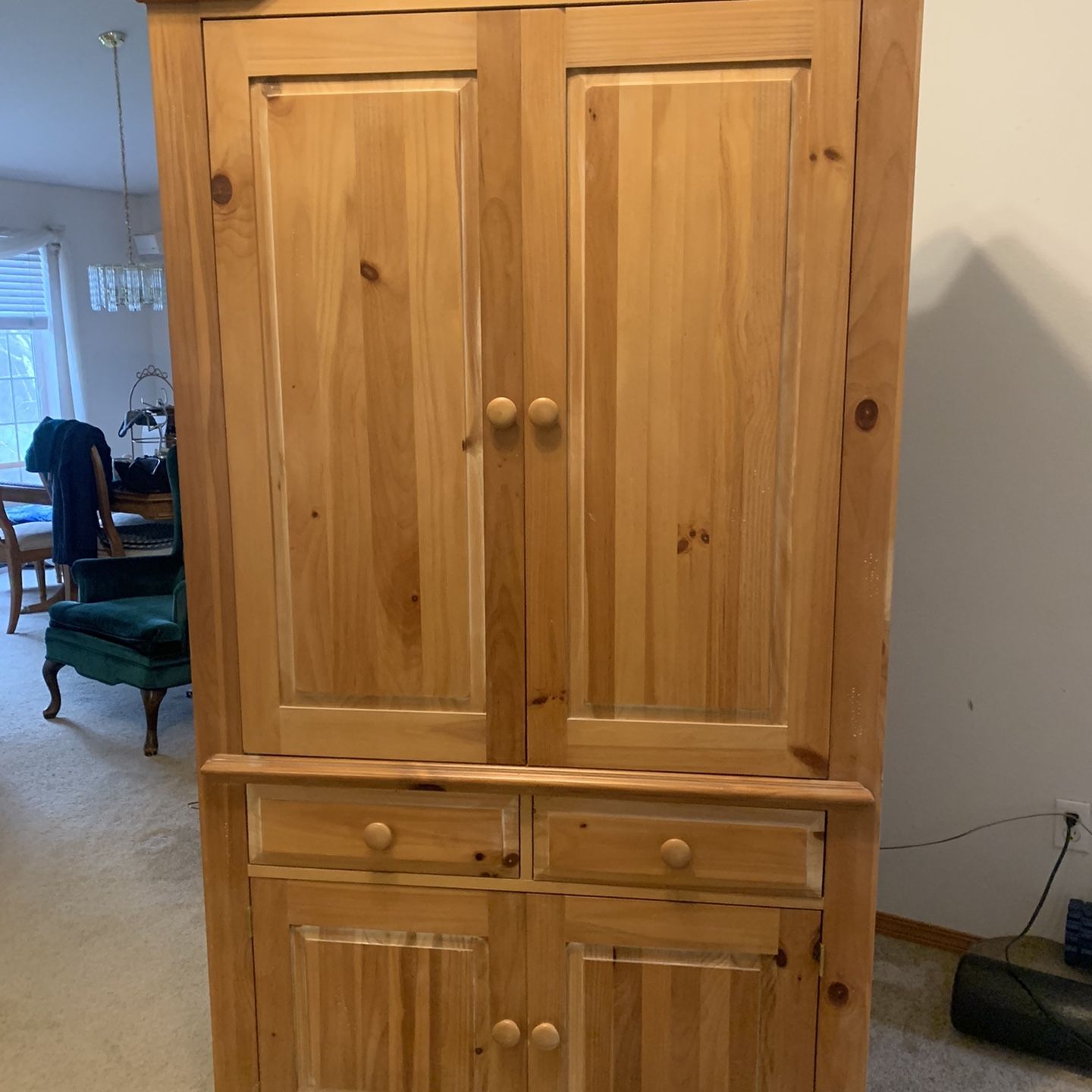 Broyhill tv 2024 cabinet armoire