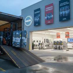 Hot Water Now! Rheem Gas Water Heaters — Free Delivery & Haul-Away
No hot water? Solve it today with FREE delivery, installation, and haul-away
✨ Bran