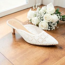 NWT A New Day Women's Delilah Floral Embroidered Mule Heels Off White 7.5