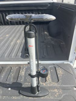 Bicycle Tire Inflator Floor Pump Bell Airstrike 1900 New!