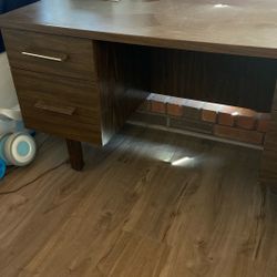 Free Desk