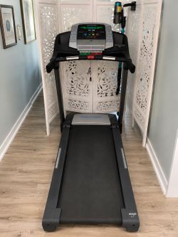 ProForm 600 LT folding treadmill