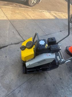 Neuson Wacker plate compactor 20 inch good condition