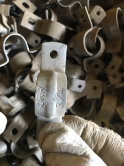 3/4 conduit brackets