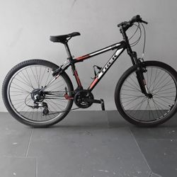 BICYCLE TREK 21 SPEED SIZE 26 BRAND NEW 