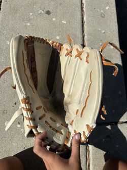 Mizuno MVP Softball Glove