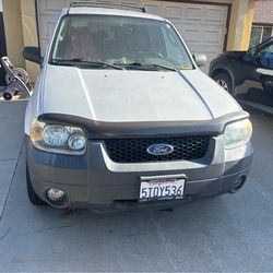 06 ford escape xlt 4x4