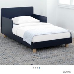 Brand New Kids gap Toddler bed