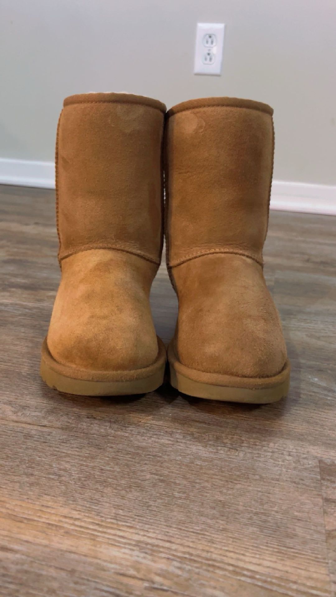 2 PAIRS OF UGGS MINI/CLASSIC II Size 5 And 6