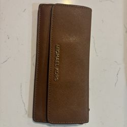 Michael Kors Tan Skinny Wallet 