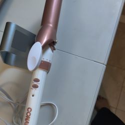 Conair 1.5 Inch curling Iron 
